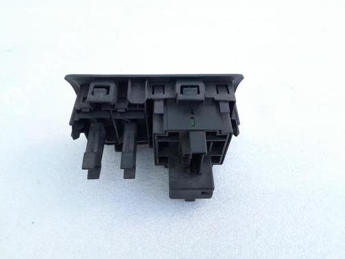 Switch RENAULT CLIO III (BR0/1, CR0/1) 1.5 dCi (BR17, CR17) | BP18308818I30