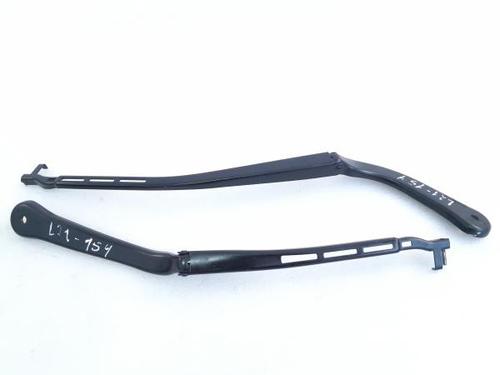 Used Front windshield wiper arm BMW 3 (E90) 320 d (163 hp) 18419066
