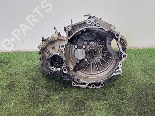 Boîte de vitesses VW GOLF IV (1J1) 1.4 16V (75 hp) 19257120