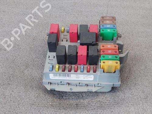 Fuse box LANCIA MUSA (350_) 1.3 D Multijet (350.AXG11, 350.AXG1A) 51795925