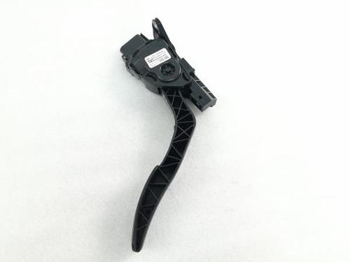 Used Pedal FORD FIESTA V (JH_, JD_) 1.25 16V (70 hp) 21758481