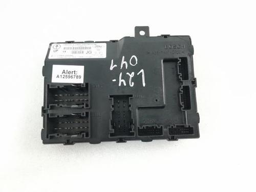 Used Fuse box FORD FIESTA V (JH_, JD_) 1.25 16V (70 hp) 21758493