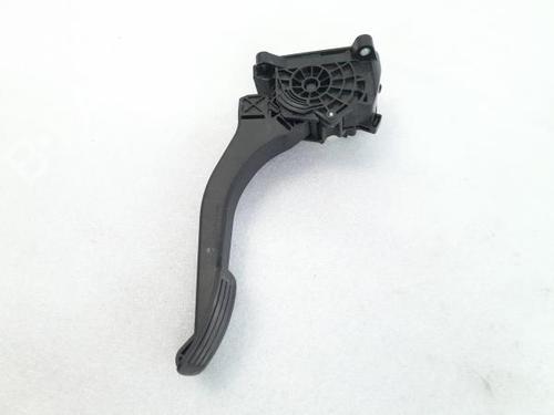 Pedal PEUGEOT 308 I (4A_, 4C_) 1.6 HDi 9674829180