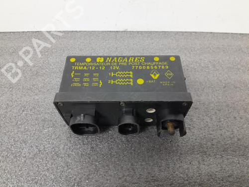 Used Electronic module RENAULT TRAFIC Van (T_, P_, V_) [1989-2002]  16591295