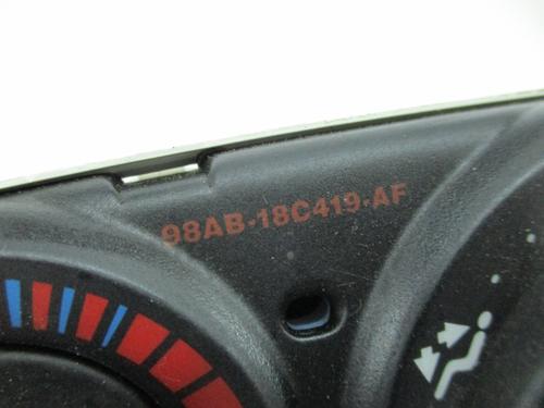 Climate control FORD FOCUS I (DAW, DBW) | BP16595239I5