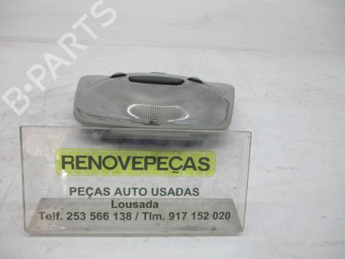 Używane Lampa oświetlenia wnętrza MERCEDES-BENZ C-CLASS (W203) C 220 CDI (203.006, 203.008) (143 hp) 16596281