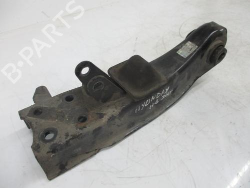 Right rear suspension arm HYUNDAI H-1 / STAREX Bus (A1) 2.5 TCi | BP16597372M15