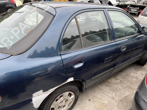 Fensterheber links vorne HYUNDAI ACCENT I (X-3) 1.3 i 12V | BP30463711C22