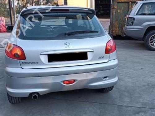 Zamek drzwi przednich prawych PEUGEOT 206 Hatchback (2A/C) 1.4 16V | BP27475725C97 