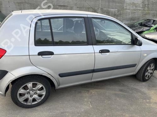 Fuel pump HYUNDAI GETZ (TB) 1.1 | BP25035944M76