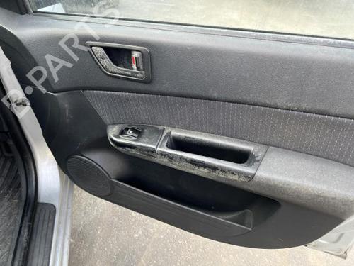 Fuel pump HYUNDAI GETZ (TB) 1.1 | BP25035944M76