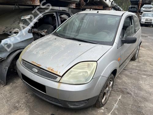 Brugte FORD FIESTA V Van 1.4 TDCi (68 hp) 3392340
