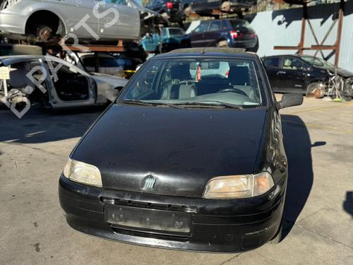 Brugte FIAT PUNTO (176_) 1.2 16V (86 hp) 4220119