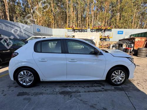 Right taillight PEUGEOT 208 II (UB_, UP_, UW_, UJ_) 1.5 BlueHDI 100 | BP31092565C35 