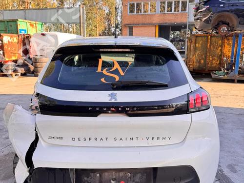 Right taillight PEUGEOT 208 II (UB_, UP_, UW_, UJ_) 1.5 BlueHDI 100 | BP31092565C35 