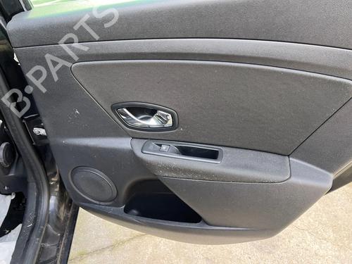 Front left lock RENAULT MEGANE III Grandtour (KZ0/1) 1.5 dCi (KZ09, KZ0D, KZ1G, KZ29, KZ14, KZ1W, KZ10, KZ1F,... | BP31806904C98 