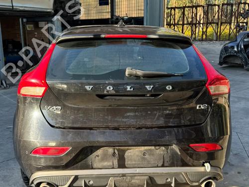 Used Parts VOLVO V40 Hatchback (525)  D2  5014017