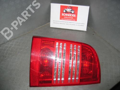 Used Left taillight SKODA OCTAVIA I Combi (1U5) 1.6 (101 hp) 4577552