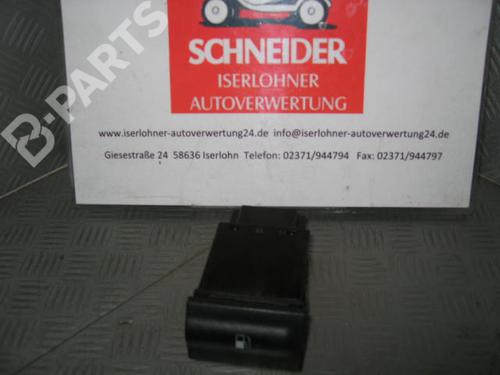 Commutateur SKODA OCTAVIA I Combi (1U5) 1.6 (101 hp) 4577583