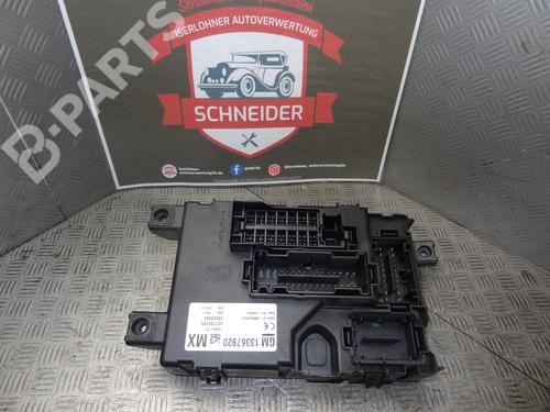 Used Fuse box OPEL CORSA D (S07) 1.2 (L08, L68) (69 hp) 5330861