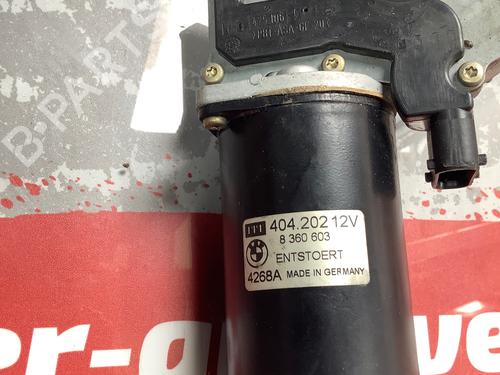 Used Front wiper motor BMW 5 (E39) 520 i (150 hp) 9697194