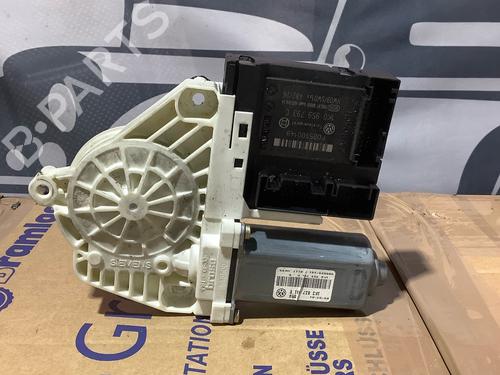 Left front window motor VW GOLF V (1K1) 1.4 16V | BP23373970E21 