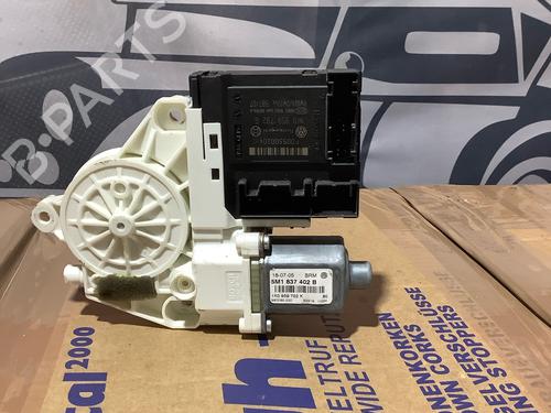 Right front window motor VW GOLF V (1K1) 1.4 16V | BP23373971E20 