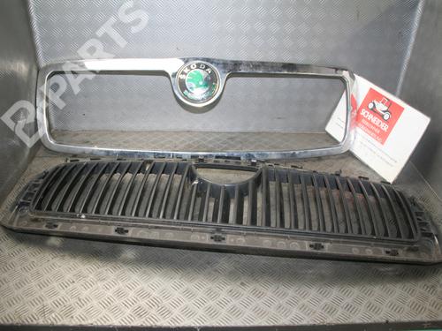 Grill SKODA FABIA I Combi (6Y5) 1.2 (54 hp) 4581711