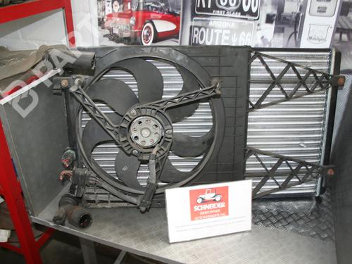 Radiateur à eau AUDI A3 (8L1) 1.8 (125 hp) 4580153