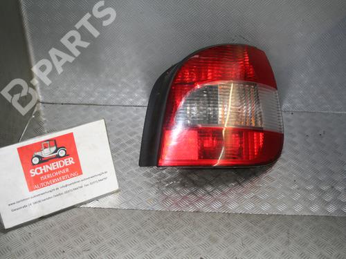 Feu arrière droit RENAULT SCÉNIC I MPV (JA0/1_, FA0_) 1.6 (JA00, JA16, JA15, JA19, JA1V, JA2B, JA2C, JA0B,... (107 hp) 4580231