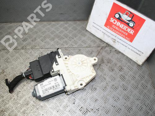 Portierruitmotor rechtsachter VW GOLF IV (1J1) 1.6 FSI (110 hp) 4581408