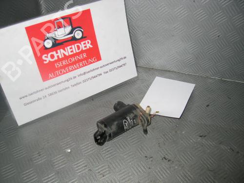 Used Washer pump FORD FIESTA III (GFJ) 1.1 (50 hp) 15224543