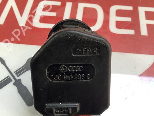 Headlight adjuster motor VW GOLF IV (1J1) 1.6 | BP15224184E19 