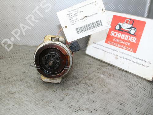 Used Ignition distributor OPEL CORSA A Hatchback (S83) 1.0 (F08, M08, F68, M68) (45 hp) 15222992