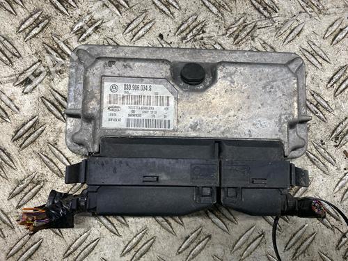 Used Engine control unit (ECU) Engine control unit (ECU) 37028799 37028799