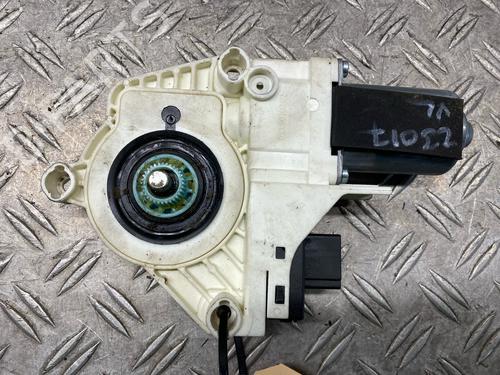 Used Left front window motor AUDI A5 (8T3) 3.2 FSI quattro (265 hp) 26498981