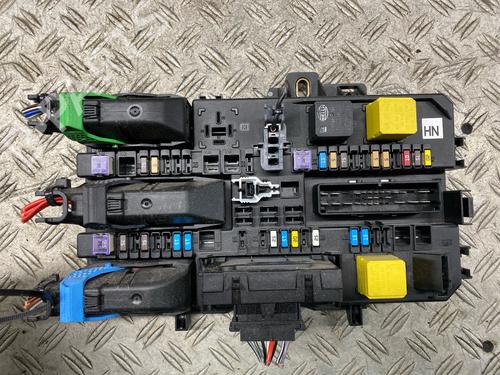 Used Fuse box Fuse box OPEL ASTRA H (A04) 1.6 (L48) (105 hp) 36595768 36595768