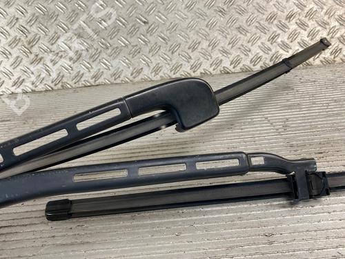 Front windshield wiper arm BMW 3 (E90) 325 d | BP14606968C143 