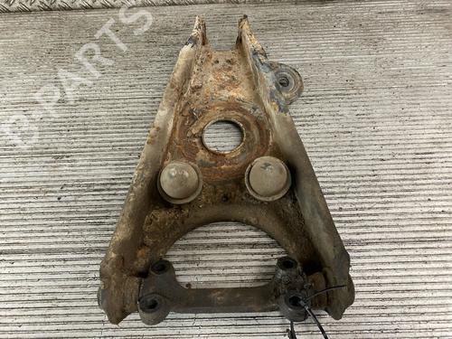 Braccio di sospensione anteriore sinistra MERCEDES-BENZ /8 (W114) 230.6 (114.015) (120 hp) 17664698