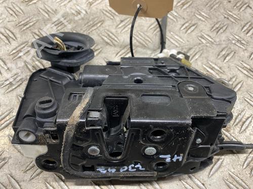 Rear left lock VW GOLF VI (5K1) 2.0 TDI | BP28426193C100 