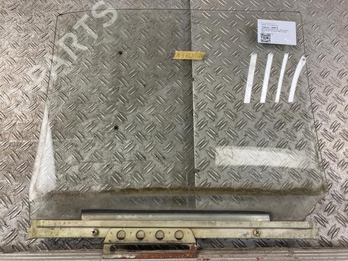Used Rear left quarter glass MERCEDES-BENZ S-CLASS Saloon (W108, W109) 250 S (108.012) (130 hp) 15710792
