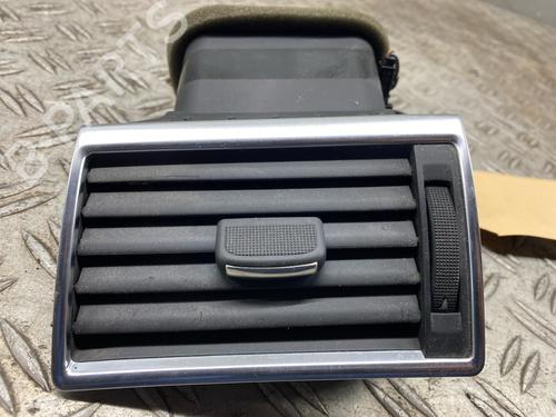 Grille d'aération AUDI A8 D3 (4E2, 4E8) 4.2 TDI quattro (326 hp) 29917890