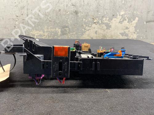 Fuse box AUDI A6 C6 Avant (4F5) 3.2 FSI | BP33623955E1 - Image 5