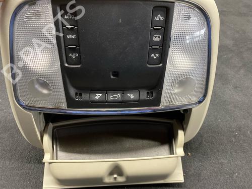 Interior roof light JEEP GRAND CHEROKEE IV (WK, WK2) 3.0 CRD V6 4x4 | BP32445920I8