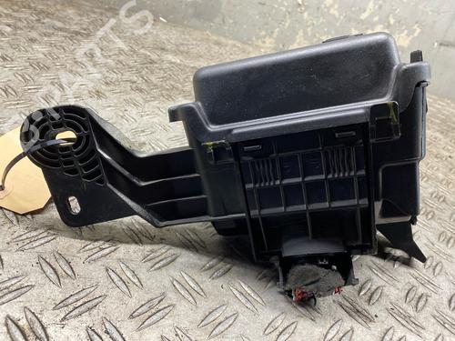 Fuse box OPEL CROSSLAND X / CROSSLAND (P17, P2QO) 1.2 (75) | BP31949314E1