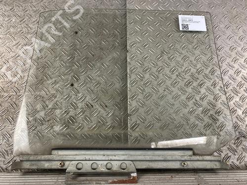 Panel rude bagtil venstre MERCEDES-BENZ S-CLASS Saloon (W108, W109) 250 S (108.012) (130 hp) 15710795