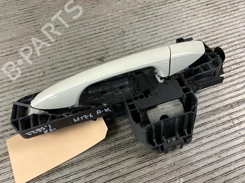 Used Rear left exterior door handle MERCEDES-BENZ A-CLASS (W176) A 180 (176.042) (122 hp) 25590607