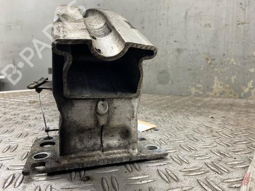 Refuerzo paragolpes delantero AUDI A8 D3 (4E2, 4E8) 4.2 TDI quattro | BP29917914C109