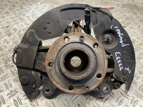 Manga de eixo frente direita Manga de eixo frente direita PEUGEOT 308 SW II (LC_, LJ_, LR_, LX_, L4_) 1.2 THP 130 (131 hp) 34238167 34238167