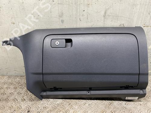 Boîte à gants VW SCIROCCO III (137, 138) 1.4 TSI (160 hp) 27932164